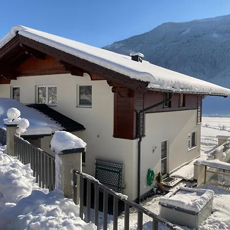 Apartment In Near Lift, Cleaning Included *